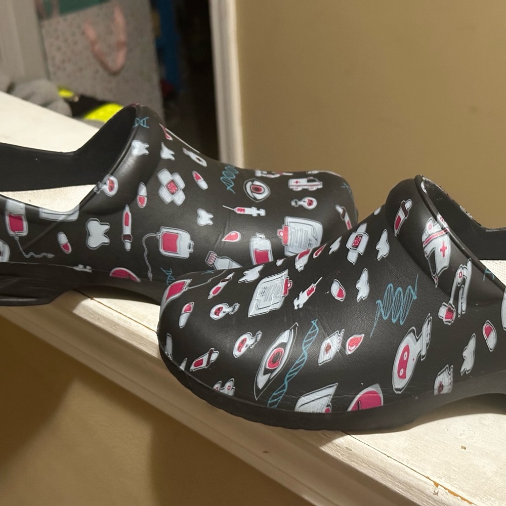 Black Medical Print Nursing Clogs